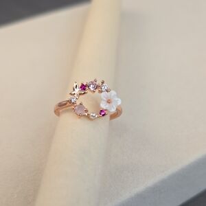 Elegant Rose Gold Filled Floral Ring Size 7.5